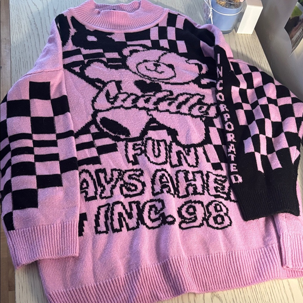 H&M Pink and Black Graphic Sweater